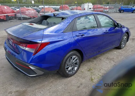 2024 Hyundai Elantra Sel z USA, uszkodzony, nr VIN KMHLM4DG1RU667757